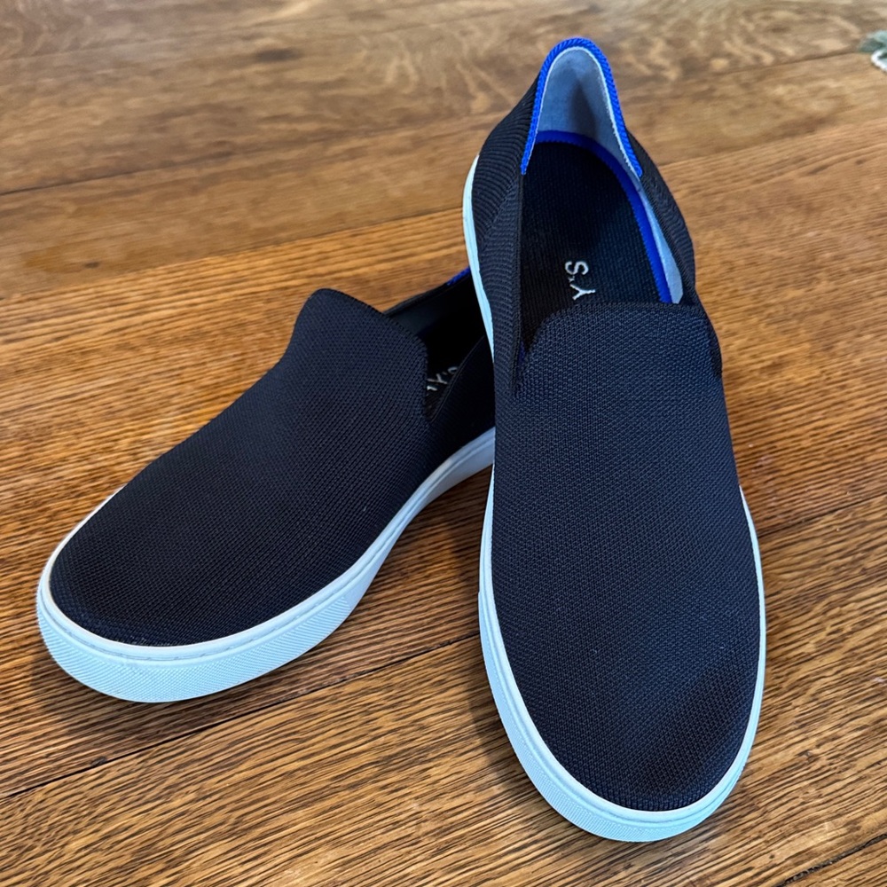 Rothy’s The Original Slip On Sneaker in Black Size 10.5
